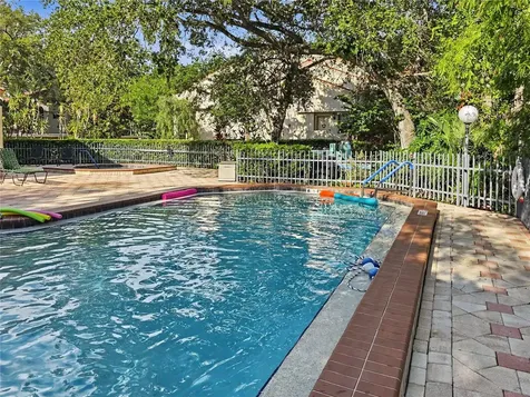 247 Los Prados Drive Safety Harbor FL 34695