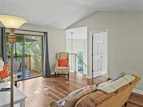 247 Los Prados Drive Safety Harbor FL 34695