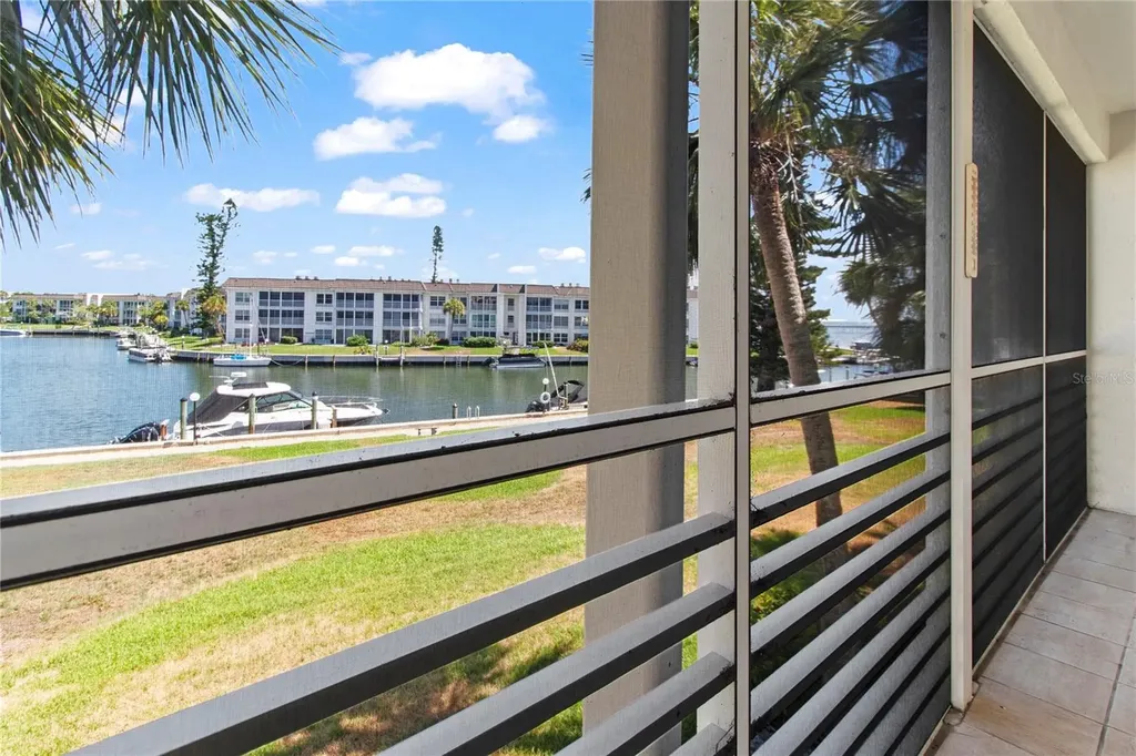 4340 Falmouth Drive Longboat Key FL 34228