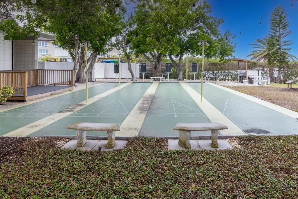4340 Falmouth Drive Longboat Key FL 34228