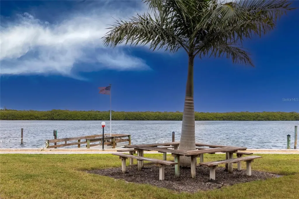 4340 Falmouth Drive Longboat Key FL 34228