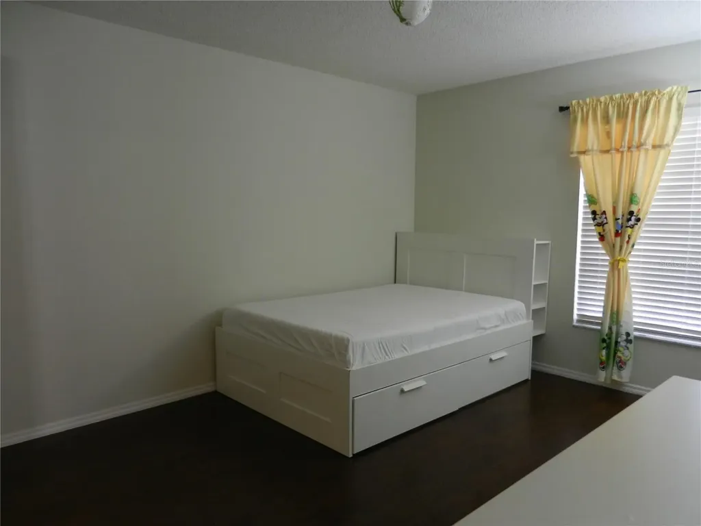4013 Dream Oak Place Tampa FL 33613