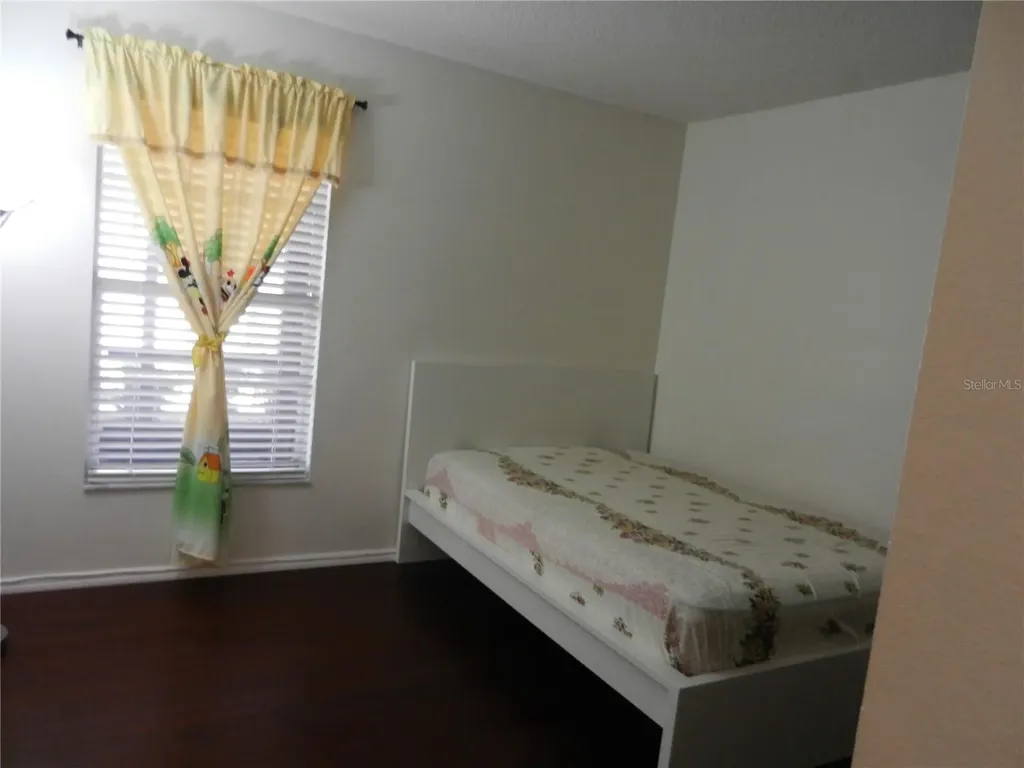 4013 Dream Oak Place Tampa FL 33613