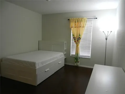 4013 Dream Oak Place Tampa FL 33613