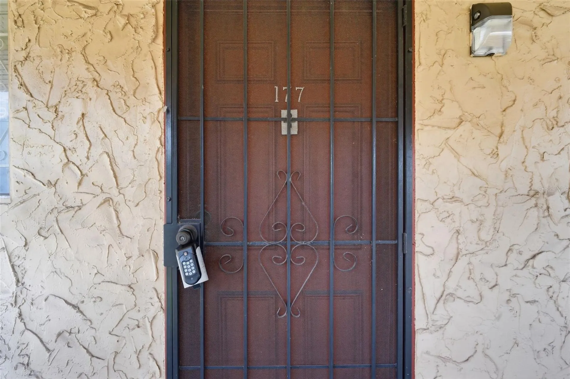 2868 N Powers Drive Orlando FL 32818