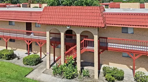 2868 N Powers Drive Orlando FL 32818