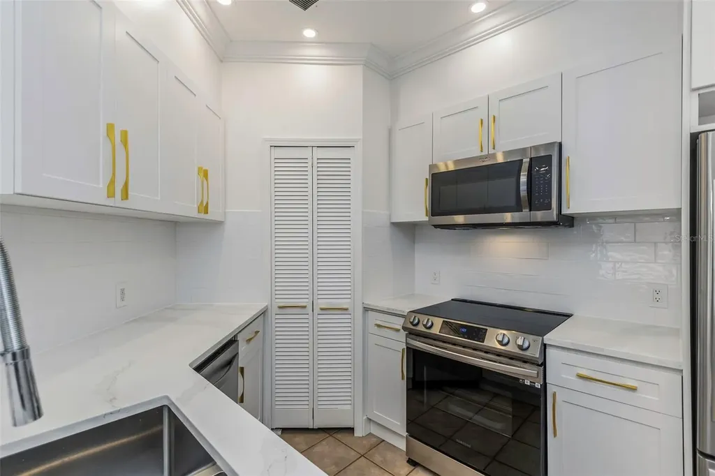 2199 Chianti Place Palm Harbor FL 34683