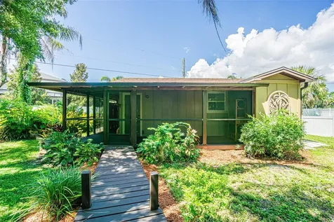 11350 Memorial Highway Tampa FL 33635