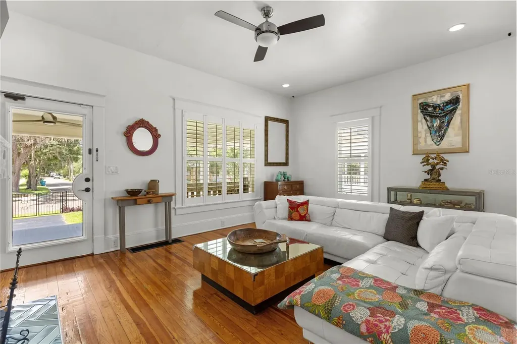 209 E Amelia Street Orlando FL 32801