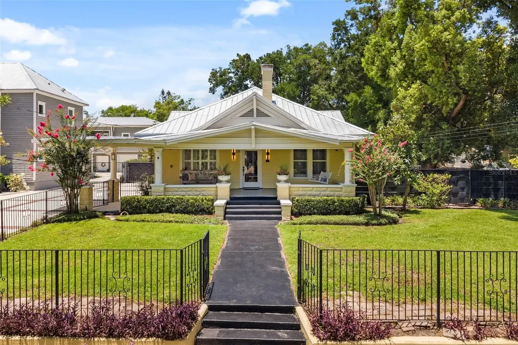 209 E Amelia Street Orlando FL 32801