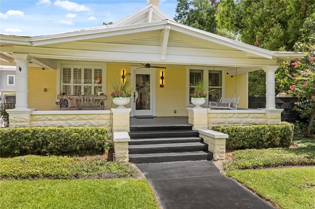 209 E Amelia Street Orlando FL 32801