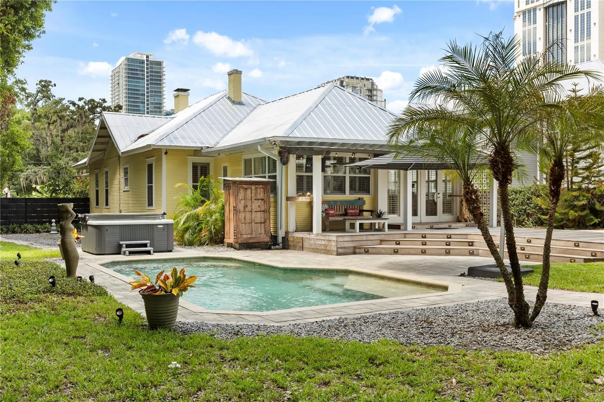 209 E Amelia Street Orlando FL 32801