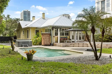 209 E Amelia Street Orlando FL 32801
