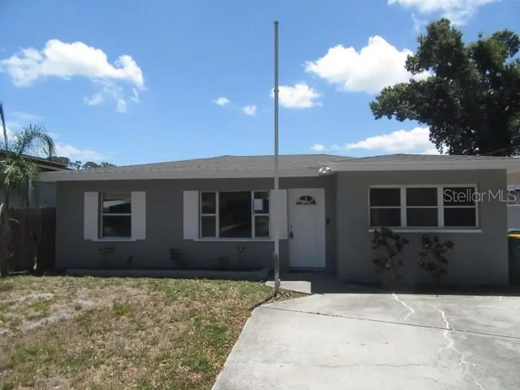 381 69th Street N Clearwater FL 33764