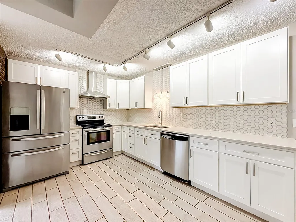 381 69th Street N Clearwater FL 33764