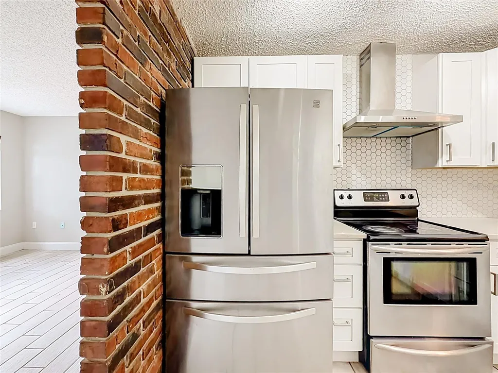 381 69th Street N Clearwater FL 33764