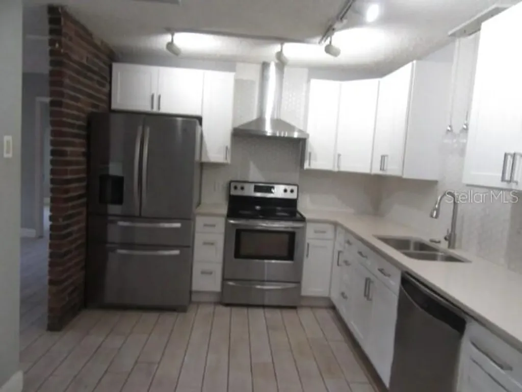 381 69th Street N Clearwater FL 33764