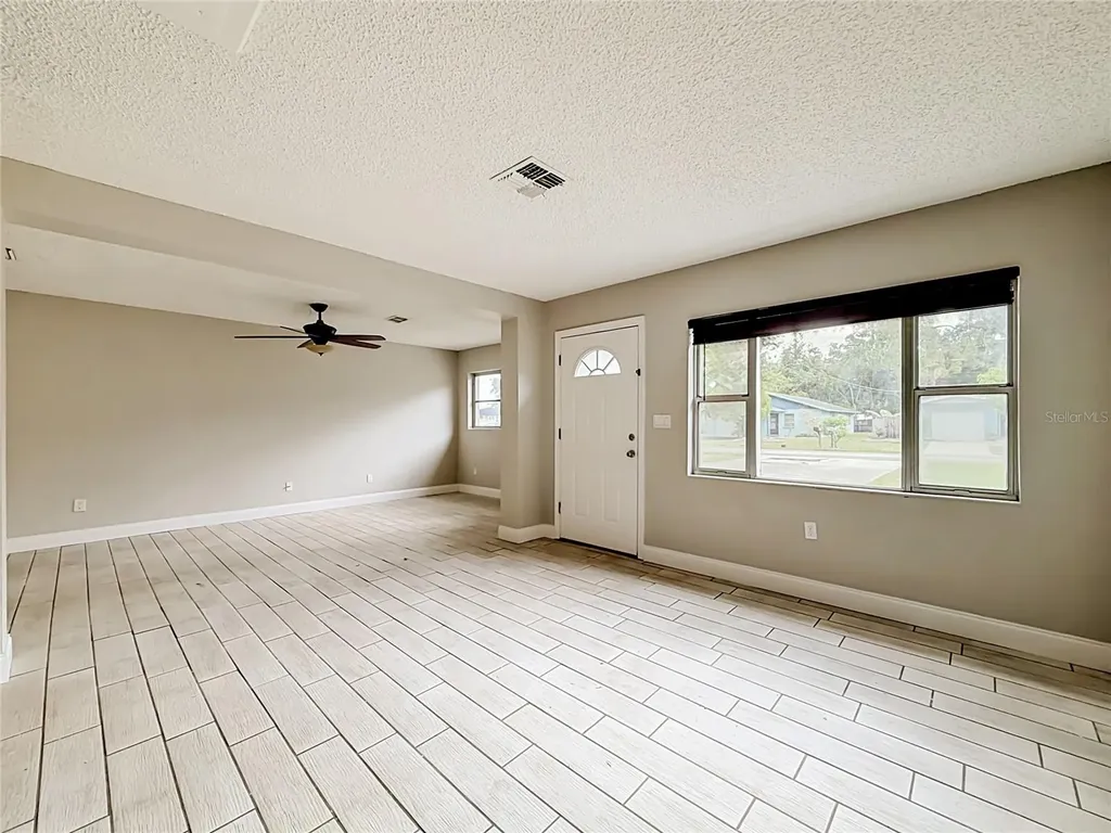 381 69th Street N Clearwater FL 33764