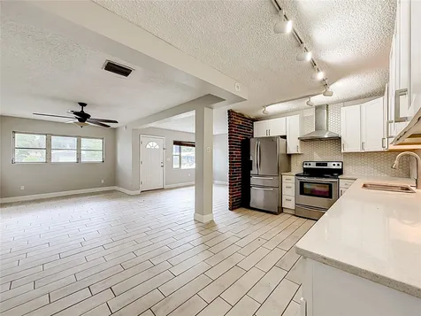 381 69th Street N Clearwater FL 33764