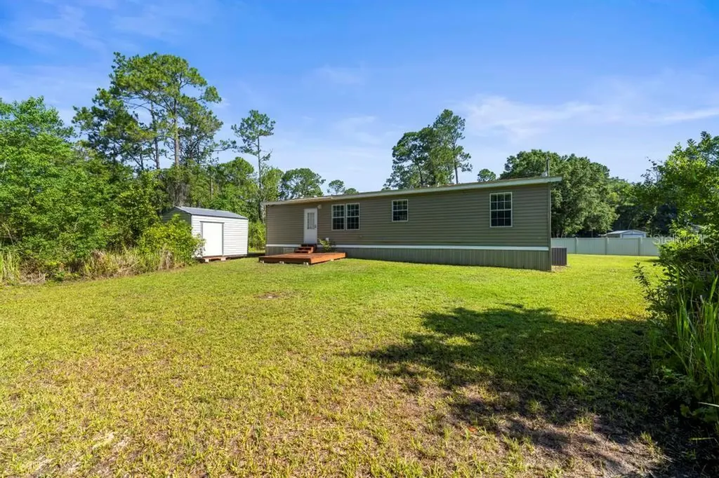 23400 Panther Road Astor FL 32102