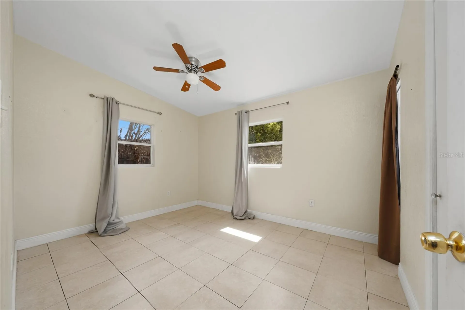 4604 Robbins Avenue Orlando FL 32808