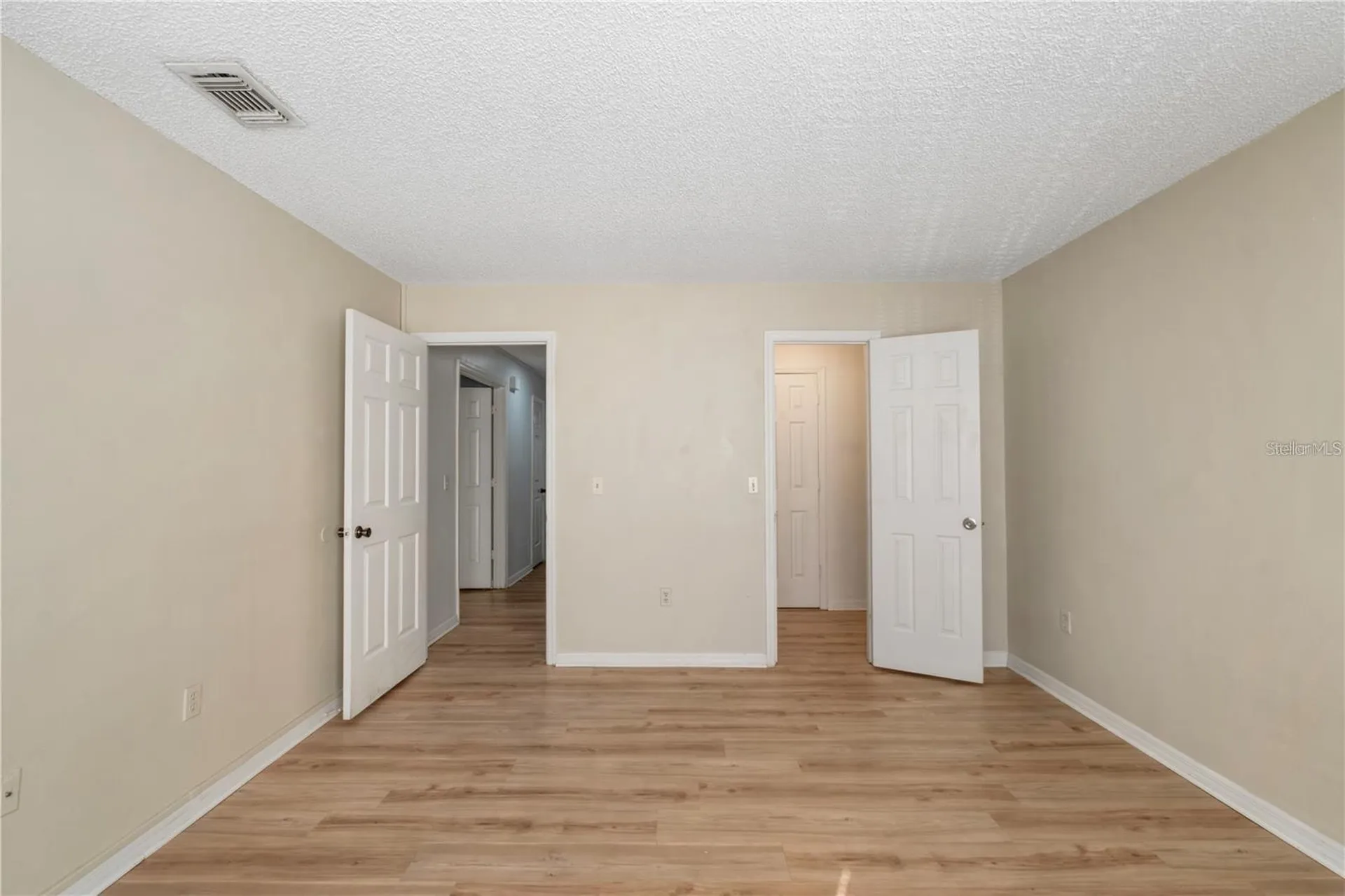 4160 Versailles Drive Orlando FL 32808