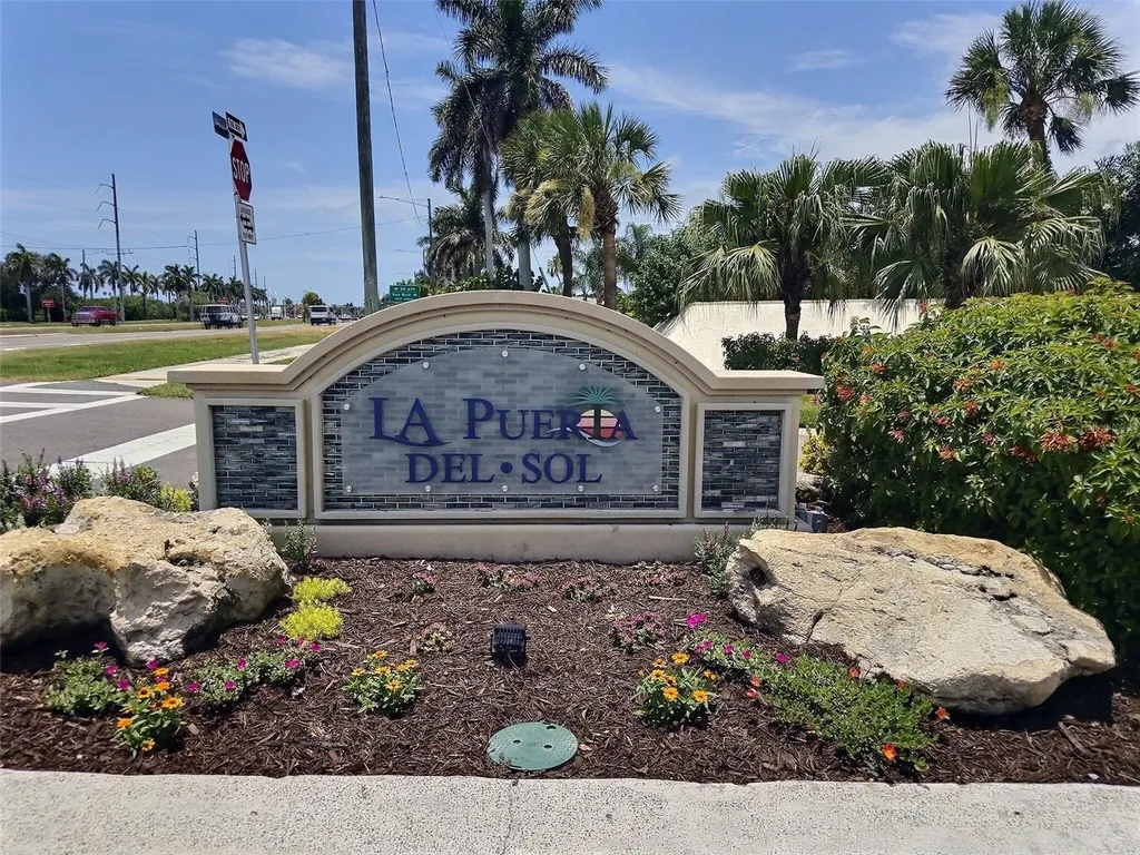 5633 Puerta Del Sol Boulevard S St Petersburg FL 33715
