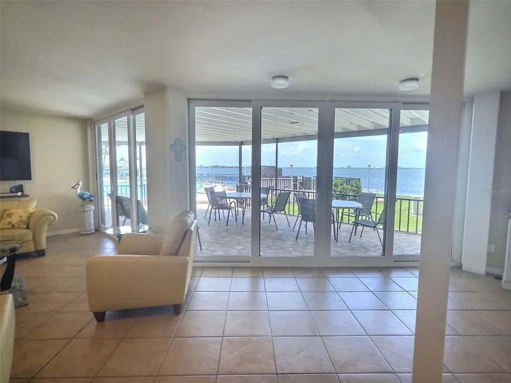 5633 Puerta Del Sol Boulevard S St Petersburg FL 33715
