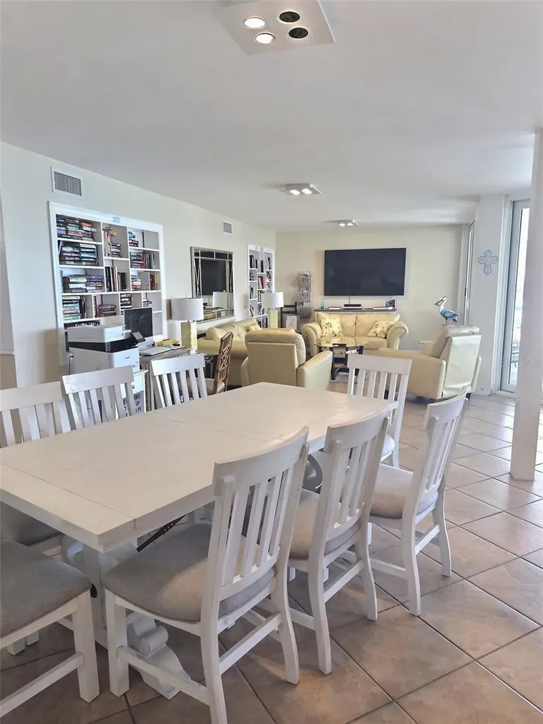 5633 Puerta Del Sol Boulevard S St Petersburg FL 33715