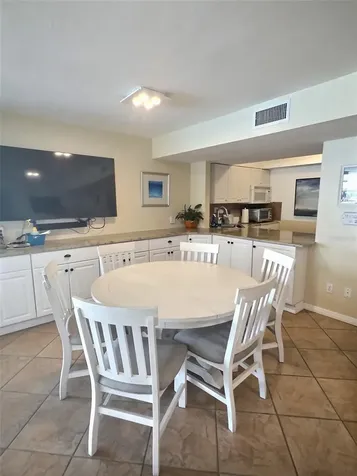 5633 Puerta Del Sol Boulevard S St Petersburg FL 33715