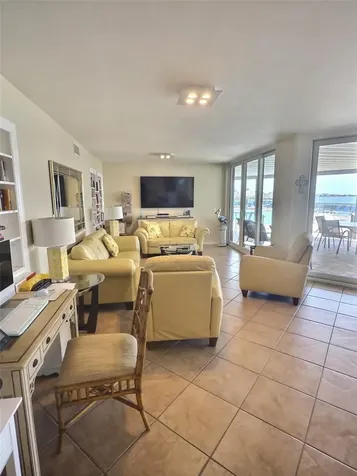 5633 Puerta Del Sol Boulevard S St Petersburg FL 33715