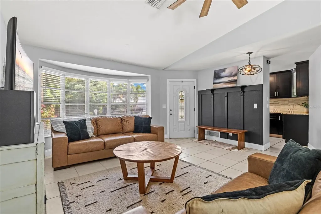 211 Avenida De Bahia Nokomis FL 34275