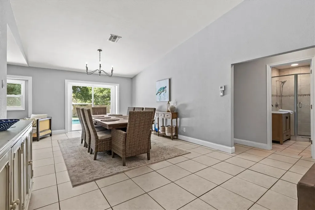 211 Avenida De Bahia Nokomis FL 34275
