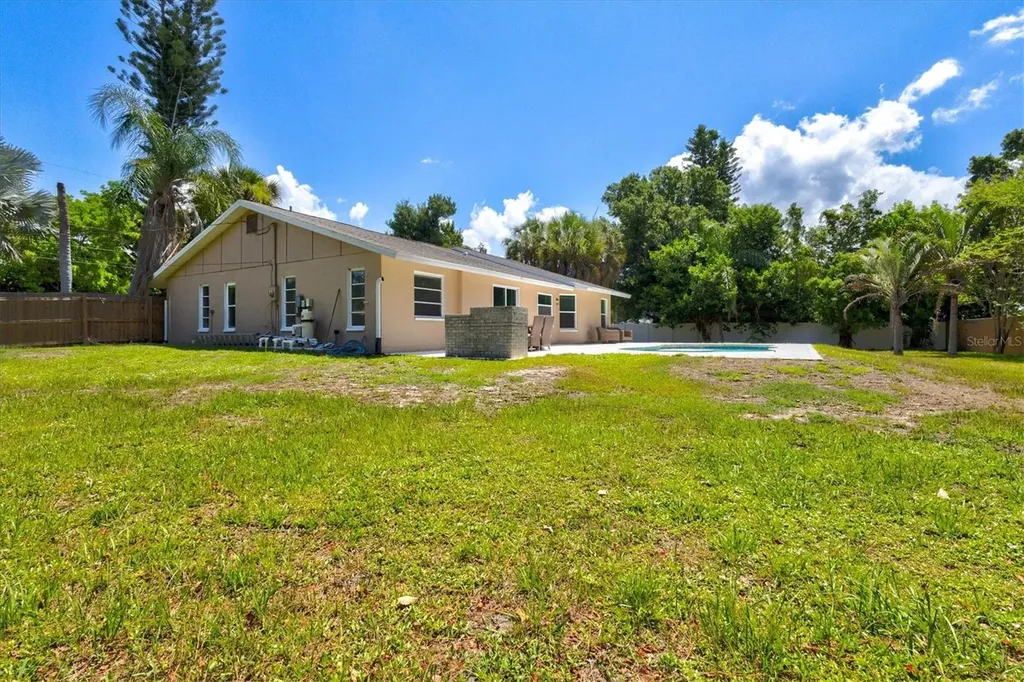 211 Avenida De Bahia Nokomis FL 34275