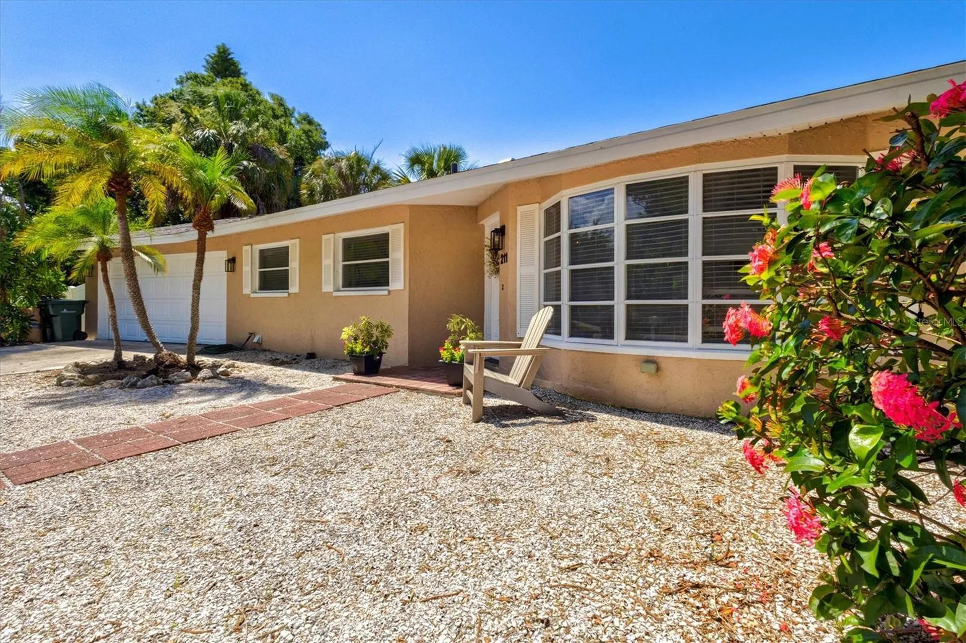 211 Avenida De Bahia Nokomis FL 34275
