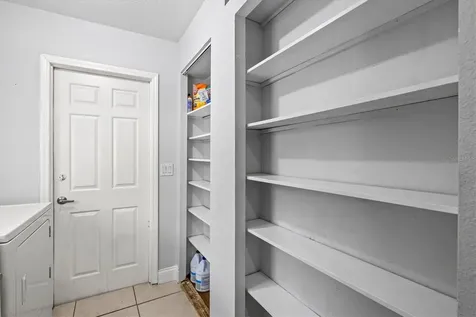 211 Avenida De Bahia Nokomis FL 34275