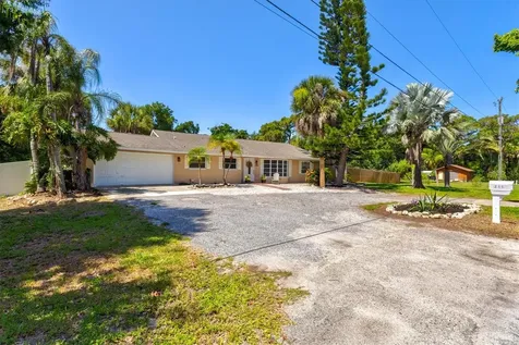 211 Avenida De Bahia Nokomis FL 34275