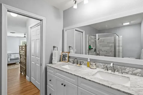 211 Avenida De Bahia Nokomis FL 34275