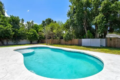 211 Avenida De Bahia Nokomis FL 34275