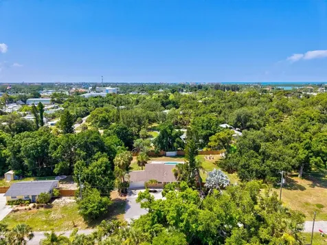 211 Avenida De Bahia Nokomis FL 34275