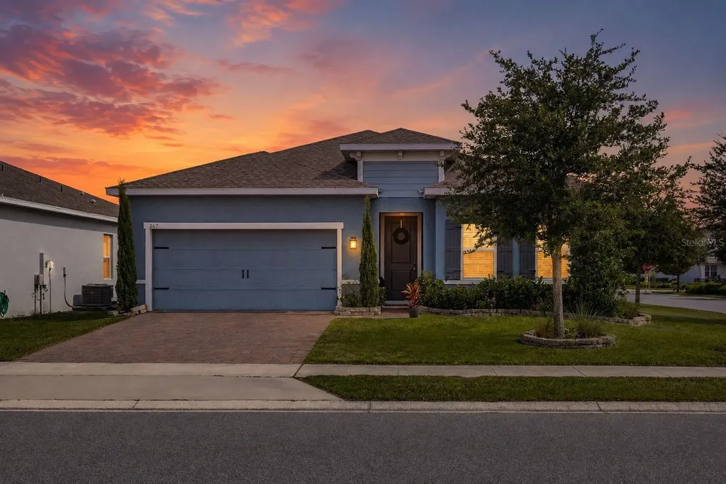 367 August Fern Loop Mount Dora FL 32757