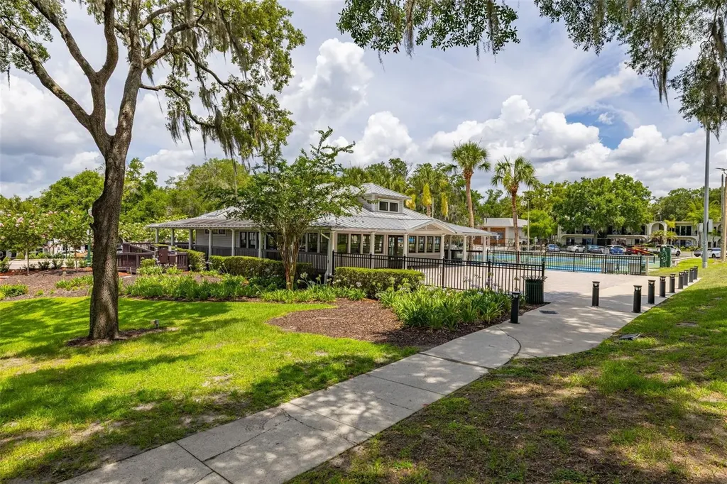 367 August Fern Loop Mount Dora FL 32757