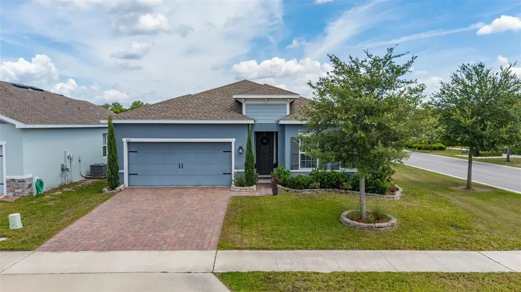 367 August Fern Loop Mount Dora FL 32757