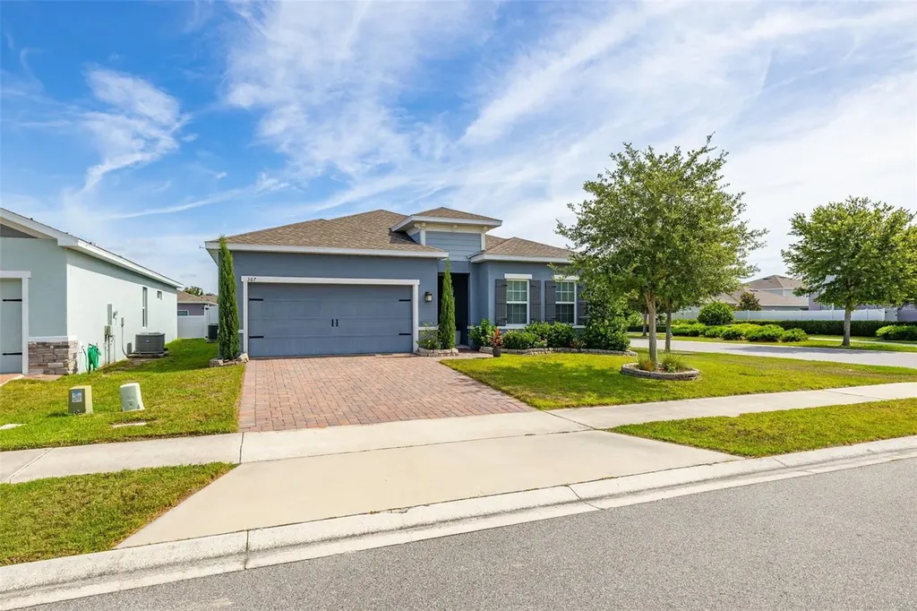 367 August Fern Loop Mount Dora FL 32757