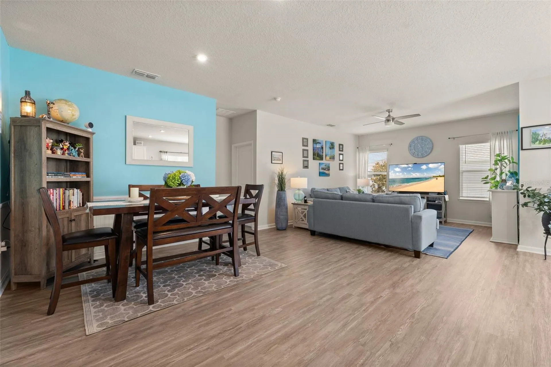 367 August Fern Loop Mount Dora FL 32757