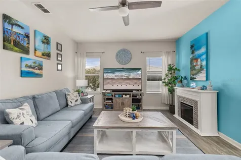 367 August Fern Loop Mount Dora FL 32757
