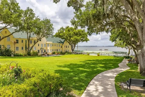 367 August Fern Loop Mount Dora FL 32757