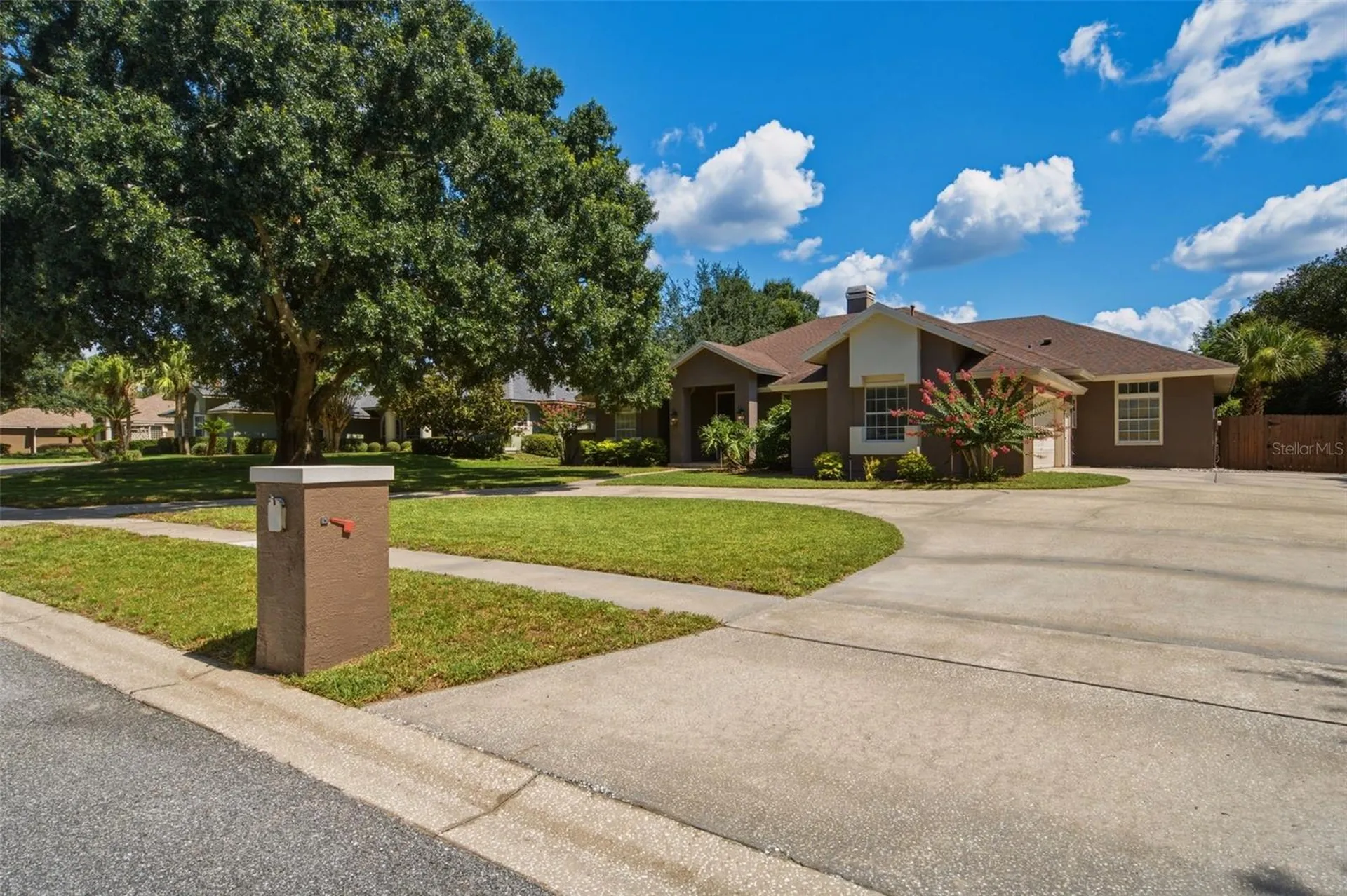 2260 Langley Circle Orlando FL 32835