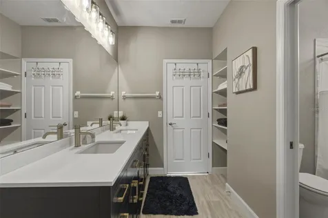 2260 Langley Circle Orlando FL 32835