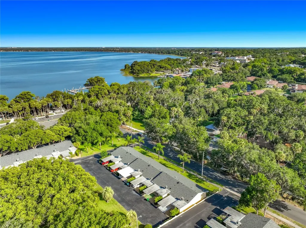 450 Liberty Avenue Mount Dora FL 32757